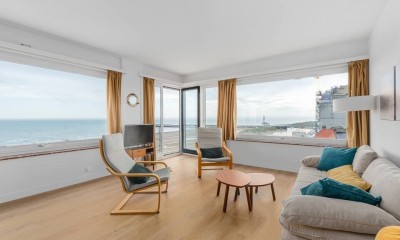 salon_sea_view_Ibis.jpg